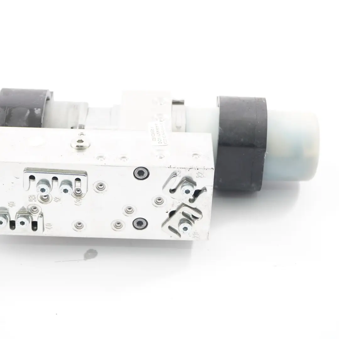 Hydraulic Unit Roof Motor Pump Top A1728000030 to Mercedes SLK R172 Convertible with Part number A1728050024 Mercedes SLK R172 Convertible Hydraulic Unit Roof Motor Pump Top A1728000030 - SKU A1728050024 - Part number A1728050024