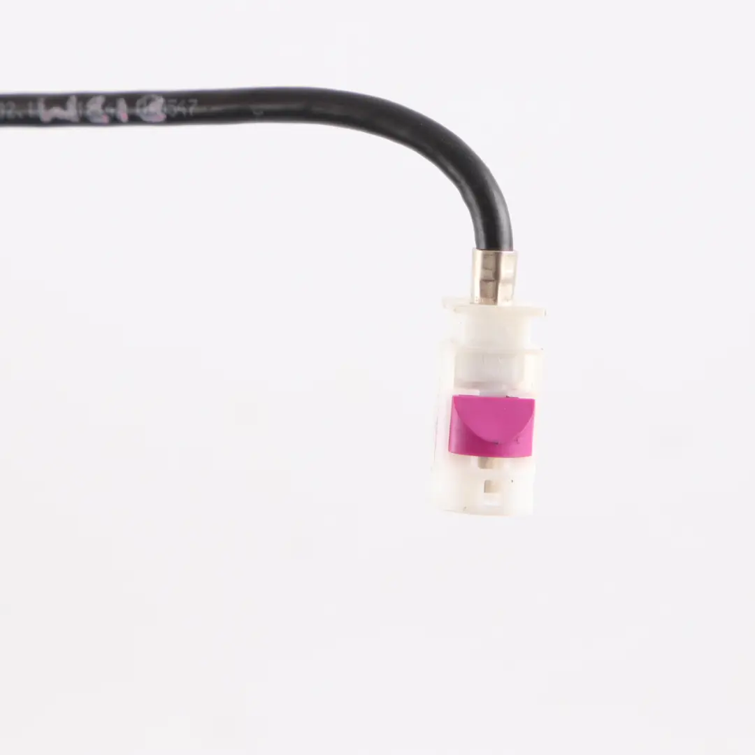  Port USB Mercedes W204 W212 Prise Connecteur Console Centrale - SKU A1728200515 - Numéro de pièce A1728200515