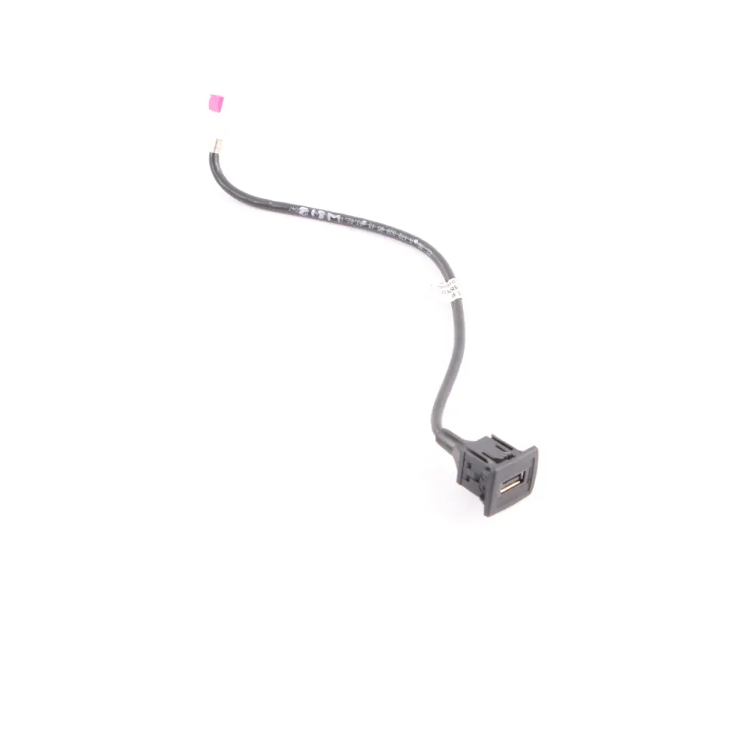  Port USB Mercedes W204 W212 Prise Connecteur Console Centrale - SKU A1728200515 - Numéro de pièce A1728200515