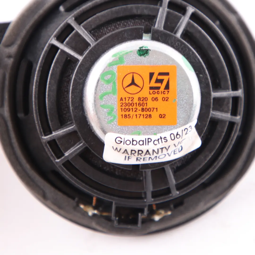 Haut-parleur tableau de bord Mercedes W176 W204 W207 W212 Logic7 pour à propos du numéro de pièce A1728200602 Haut-parleur tableau de bord Mercedes W176 W204 W207 W212 Logic7 - SKU A1728200602 - Numéro de pièce A1728200602