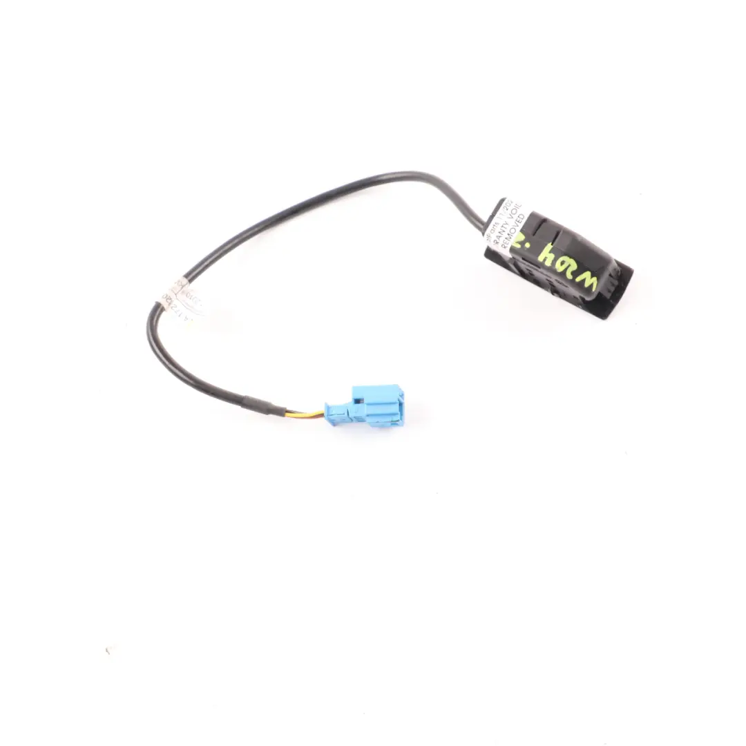 Mercedes W204 C207 Central Console Aux Port Socket Plug Terminal - SKU A1728200815 - Número de pieza A1728200815