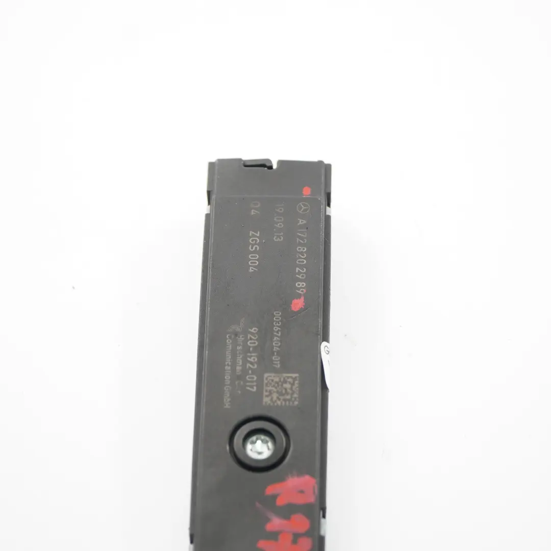 Antenne Amplificateur Module de Contrôle pour Mercedes SLK R172 Roadster à propos du numéro de pièce A1728202989 Mercedes SLK R172 Roadster Antenne Amplificateur Module de Contrôle - SKU A1728202989 - Numéro de pièce A1728202989