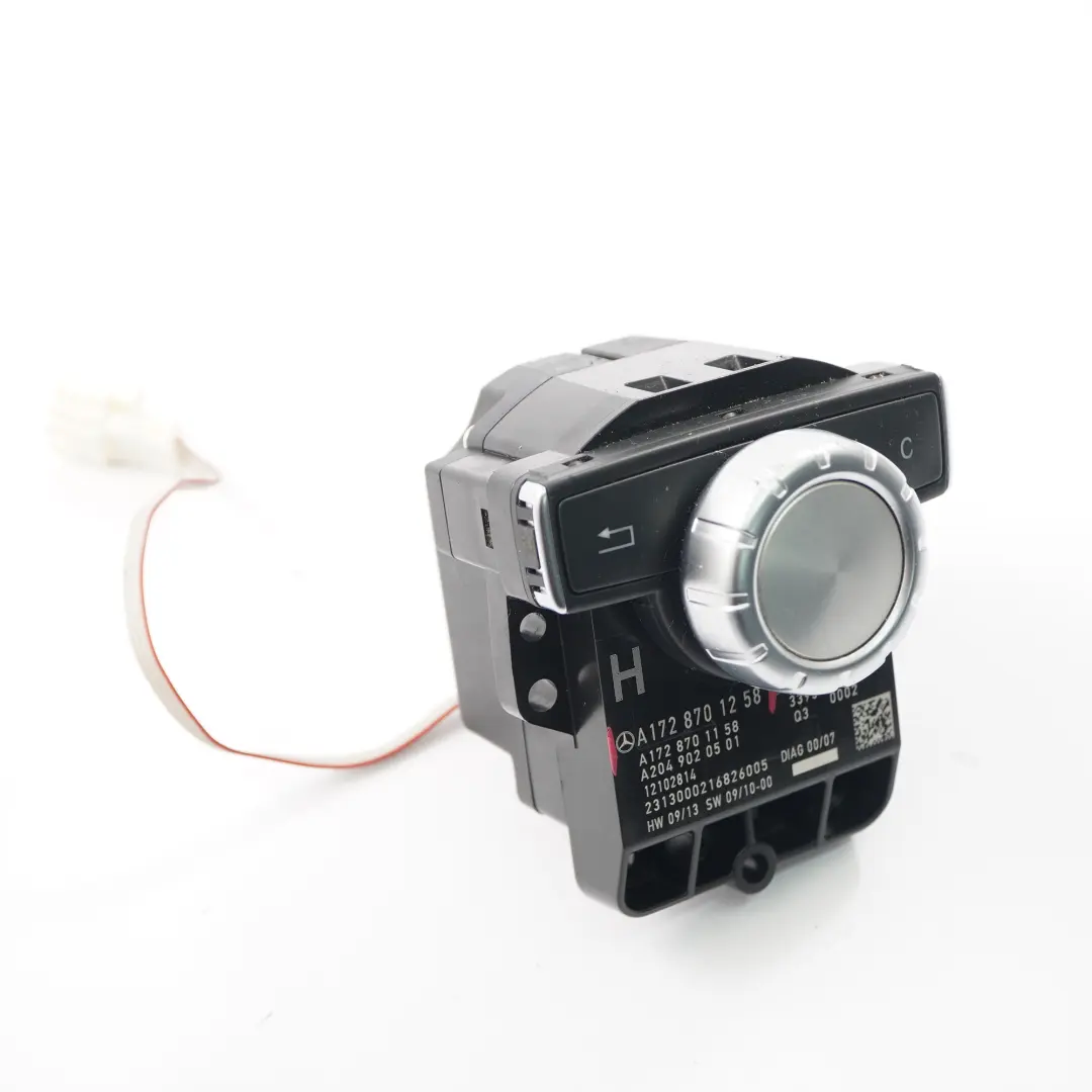 Audio Comand Bedienfeld Druckknopfschalter für Mercedes SLK R172 mit Teilenummer A1728701258 Mercedes SLK R172 Audio Comand Bedienfeld Druckknopfschalter - SKU A1728701258 - Teilenummer A1728701258