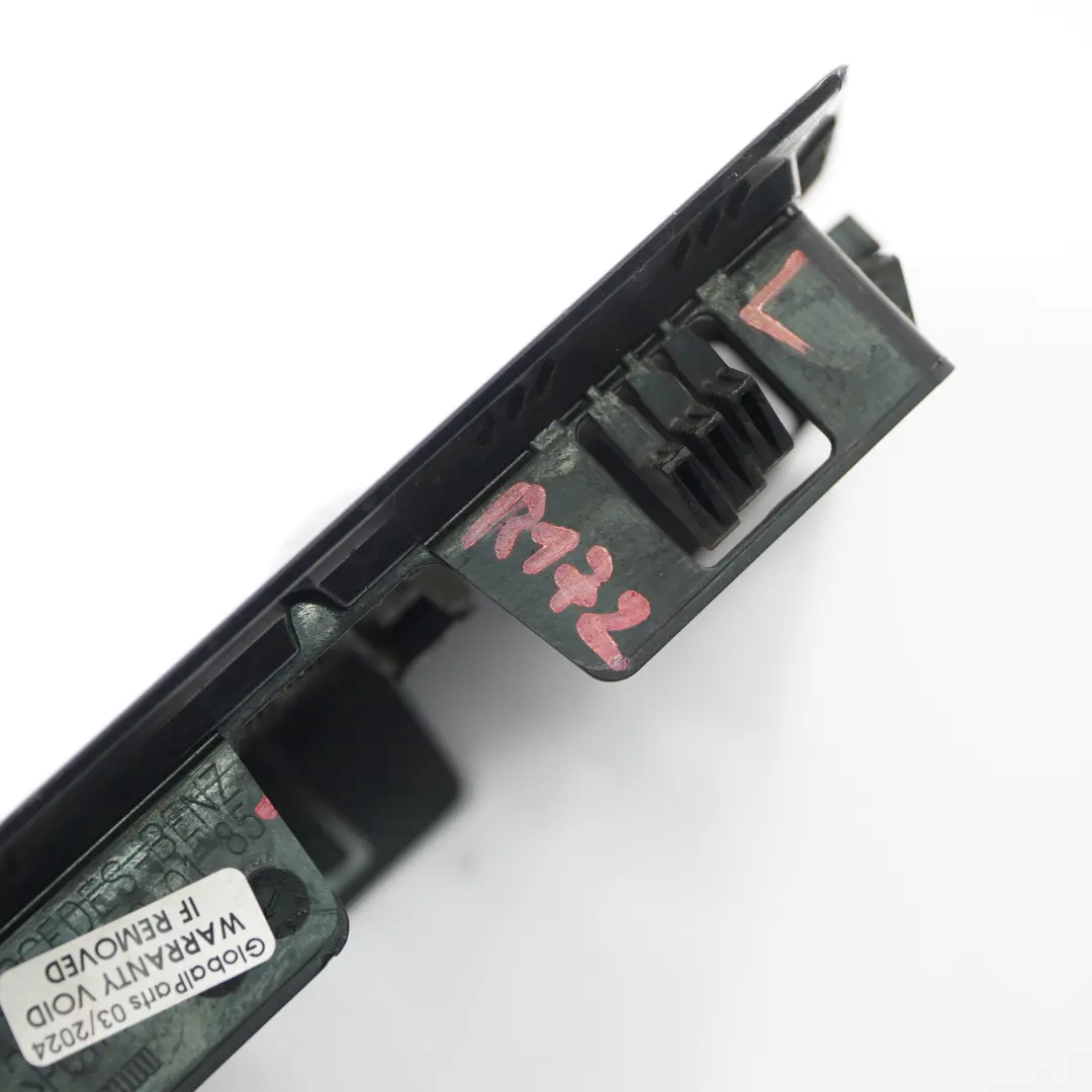 Capó Rejilla Capó Entrada de Aire Izquierda Panel para Mercedes SLK R172 con número de pieza A1728800185 Mercedes SLK R172 Capó Rejilla Capó Entrada de Aire Izquierda Panel - SKU A1728800185 - Número de pieza A1728800185