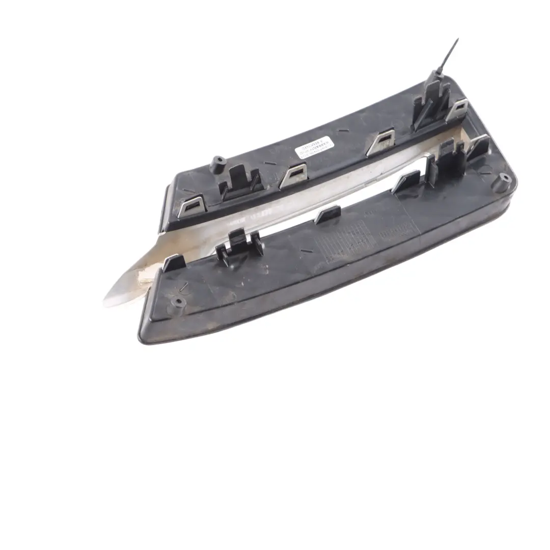 Grille de brouillard avant gauche pour Mercedes R172 à propos du numéro de pièce A1728851623 Mercedes R172 Grille de brouillard avant gauche - SKU A1728851623 - Numéro de pièce A1728851623