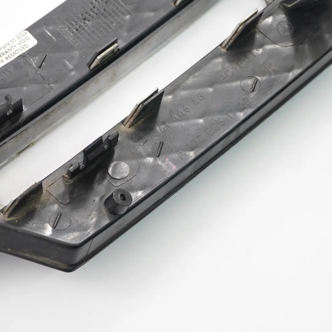 Pare-chocs Avant Grille Cadre Lampe DRL Droite pour Mercedes SLK R172 à propos du numéro de pièce A1728851723 Mercedes SLK R172 Pare-chocs Avant Grille Cadre Lampe DRL Droite - SKU A1728851723 - Numéro de pièce A1728851723