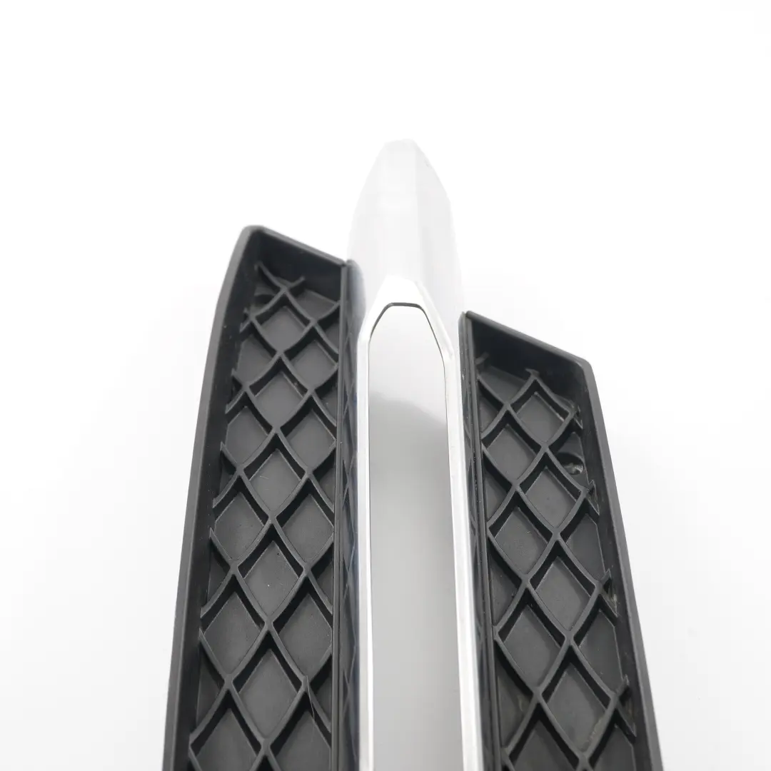 Parachoques Delantero Rejilla Marc Tapa para Mercedes SLK R172 con número de pieza A1728851723 Mercedes SLK R172 Parachoques Delantero Rejilla Marc Tapa - SKU A1728851723 - Número de pieza A1728851723