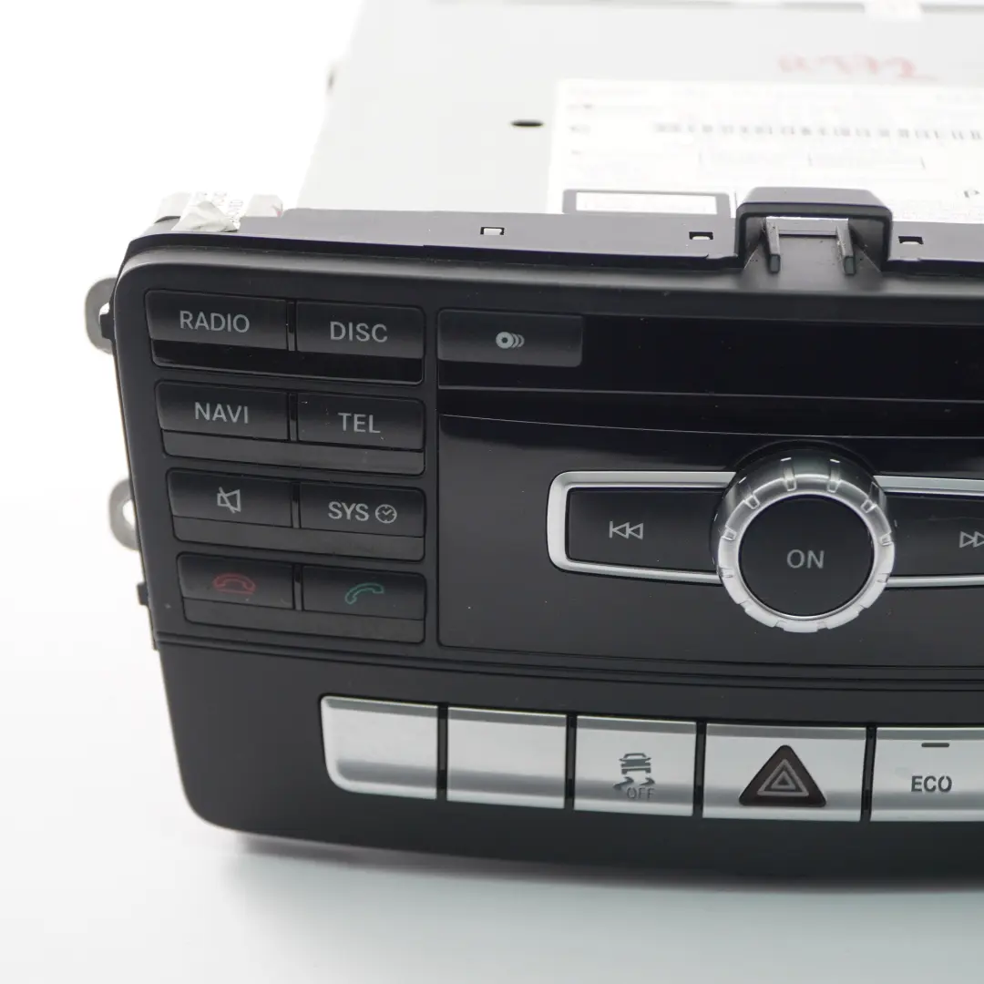 Radio Lettore CD Navigatore principale Comand per Mercedes SLK R172 con numero di parte A1729006609 Mercedes SLK R172 Radio Lettore CD Navigatore principale Comand - SKU A1729006609 - Numero di parte A1729006609