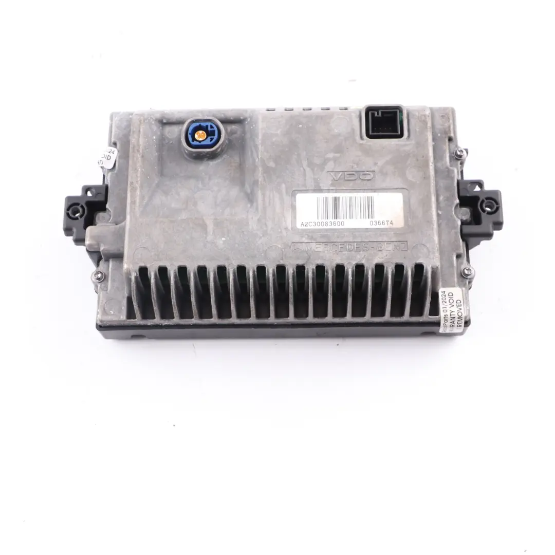 Mercedes W204 Ecran d'affichage Radio Multimédia Navigation Sat Unit - SKU A1729016600 - Numéro de pièce A1729016600