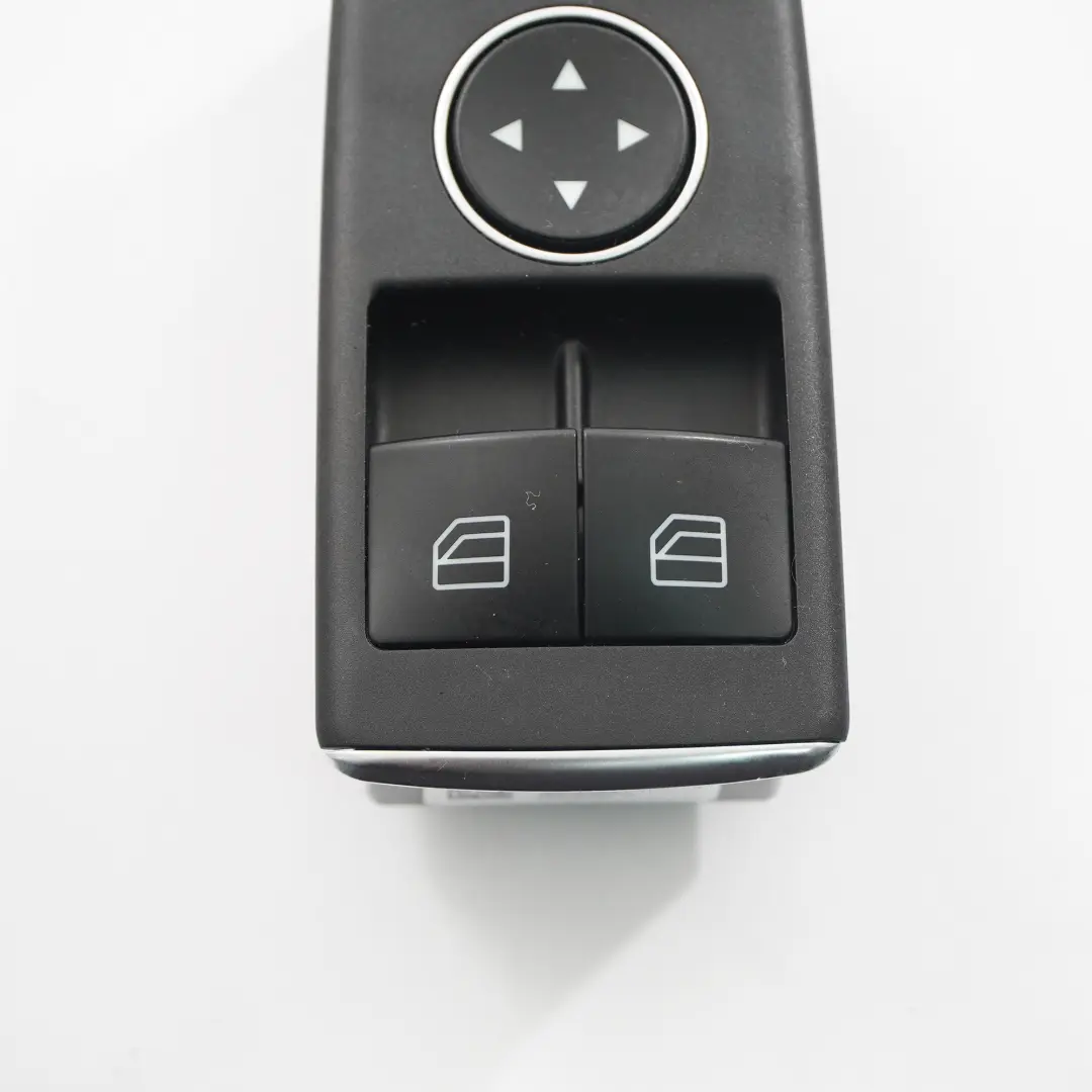 Fenster Heber Schalter Vorne Fahrer Seite Panel für Mercedes SLK R172 mit Teilenummer A1729057000 Mercedes SLK R172 Fenster Heber Schalter Vorne Fahrer Seite Panel - SKU A1729057000 - Teilenummer A1729057000