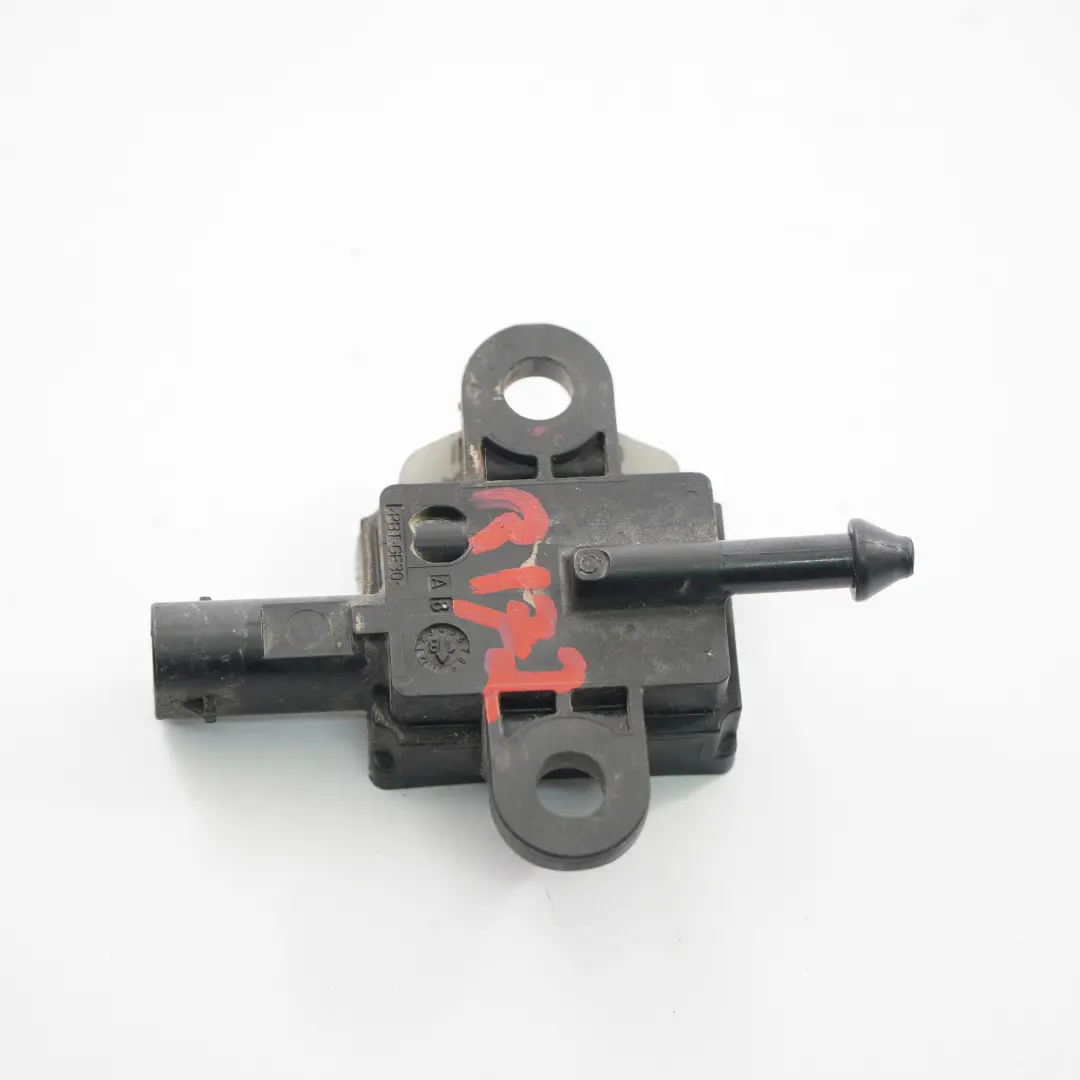 Protezione pedoni Modulo sensore d'urto per Mercedes SLK R172 con numero di parte A1729058300 Mercedes SLK R172 Protezione pedoni Modulo sensore d'urto - SKU A1729058300 - Numero di parte A1729058300