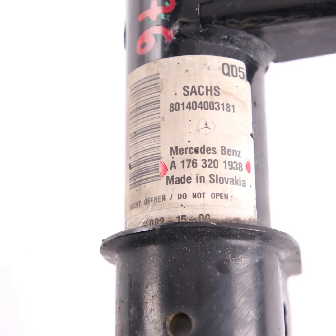 Ammortizzatore Anteriore Puntone Sospensione Sinistra per Mercedes W176 con numero di parte A1763201938 Mercedes W176 Ammortizzatore Anteriore Puntone Sospensione Sinistra - SKU A1763201938 - Numero di parte A1763201938