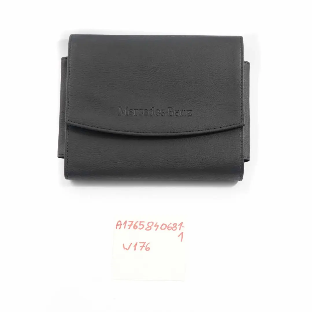Buch Slipcase Tasche Fall Brieftasche Lagerung für Mercedes W176 W246 mit Teilenummer A1765840681 Mercedes W176 W246 Buch Slipcase Tasche Fall Brieftasche Lagerung - SKU A1765840681-1 - Teilenummer A1765840681