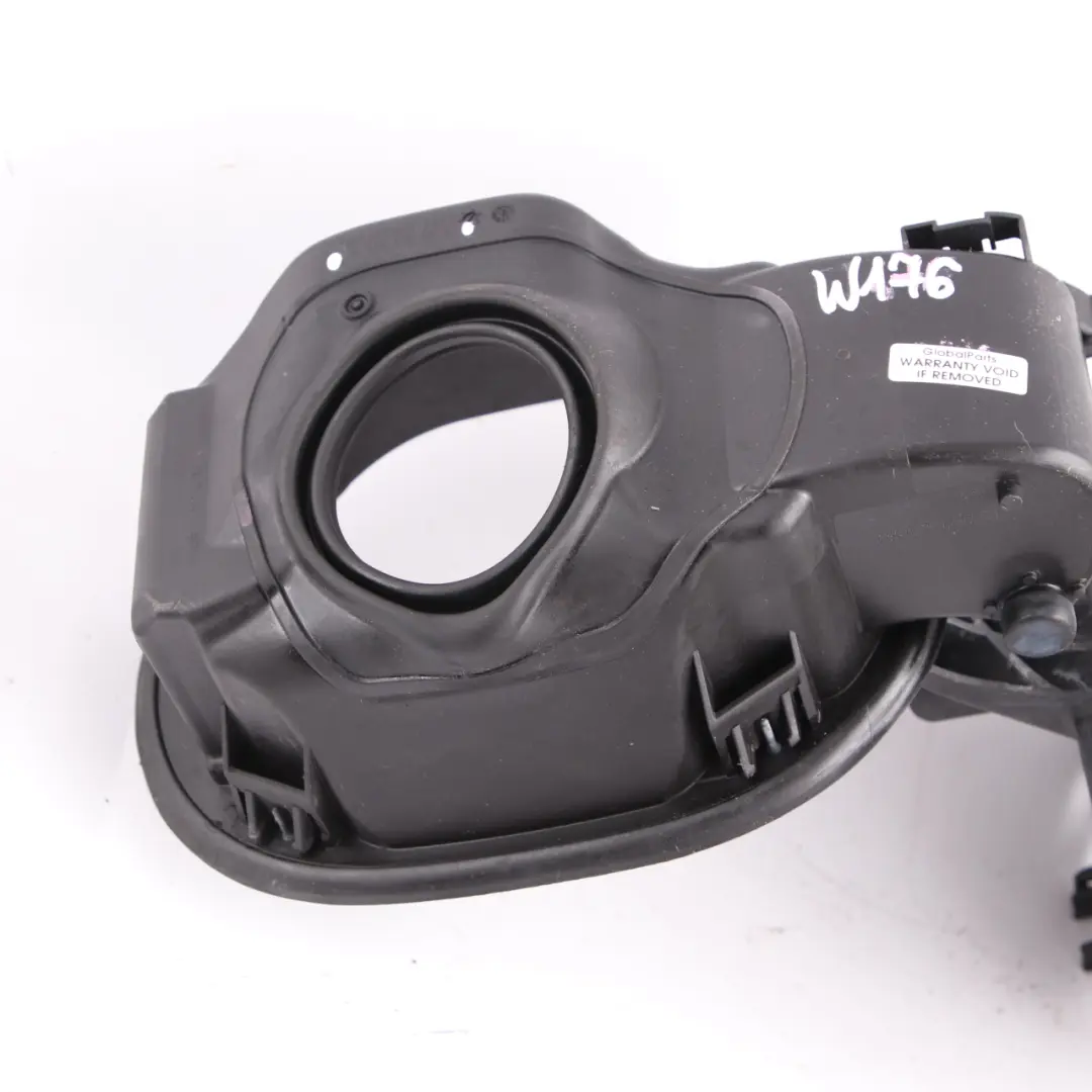 Carburante Coperchio coperchio serbatoio Recesso tappo per Mercedes W176 con numero di parte A1766300067 Mercedes W176 Carburante Coperchio coperchio serbatoio Recesso tappo - SKU A1766300067 - Numero di parte A1766300067