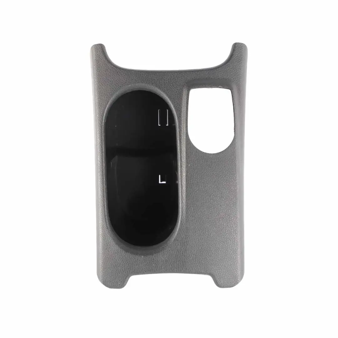 Mercedes W176 console centrale porte gobelet noir - SKU A1766800310 - Numéro de pièce A1766800310