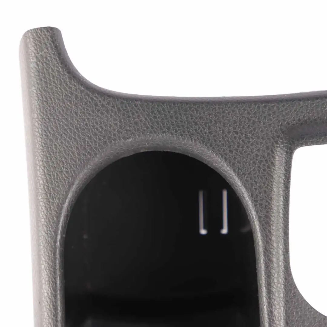 Mercedes W176 Console centrale Portabevande Nero - SKU A1766800310 - Numero di parte A1766800310