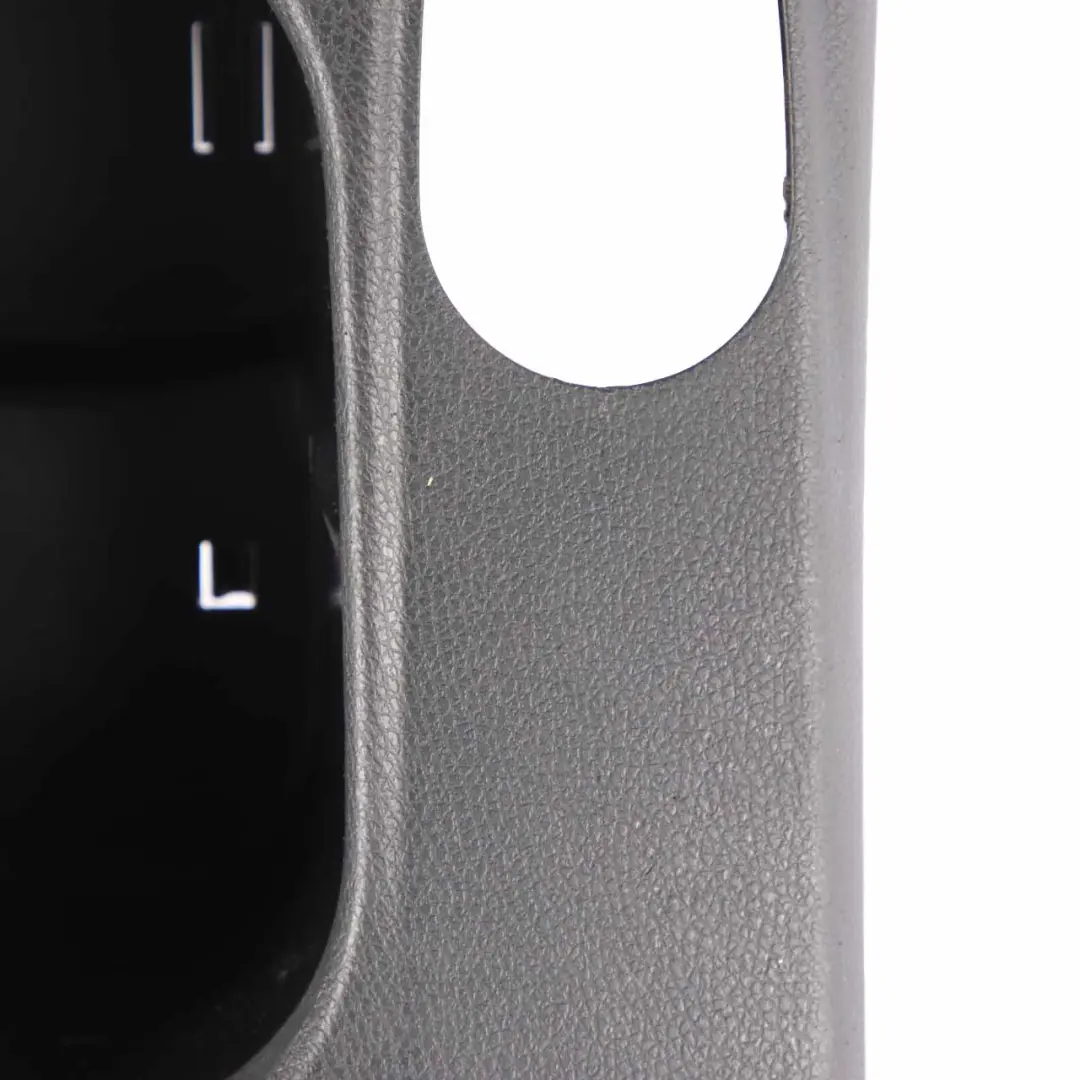 Mercedes W176 Console centrale Portabevande Nero - SKU A1766800310 - Numero di parte A1766800310