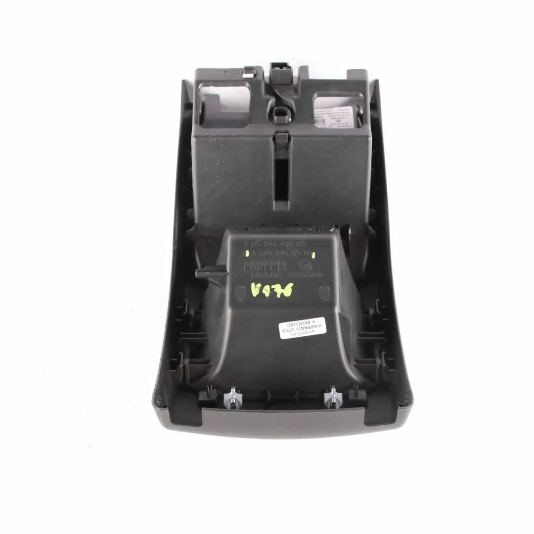 Embellecedor Trasero Tapa Panel Consola Central Túnel Negro para Mercedes W176 con número de pieza A1766800710 Mercedes W176 Embellecedor Trasero Tapa Panel Consola Central Túnel Negro - SKU A1766800710 - Número de pieza A1766800710