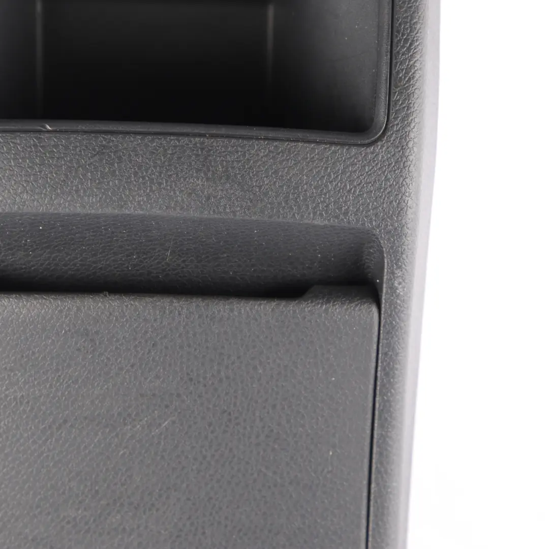 Mercedes W176 Heckverkleidung Abdeckung Panel Mittelkonsole Tunnel Schwarz - SKU A1766800710 - Teilenummer A1766800710