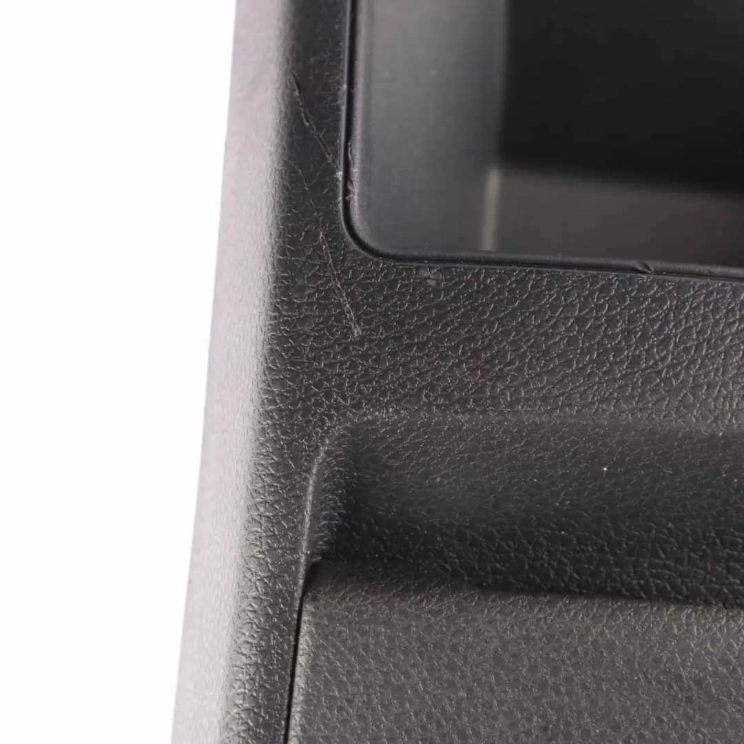 Mercedes W176 Heckverkleidung Abdeckung Panel Mittelkonsole Tunnel Schwarz - SKU A1766800710 - Teilenummer A1766800710