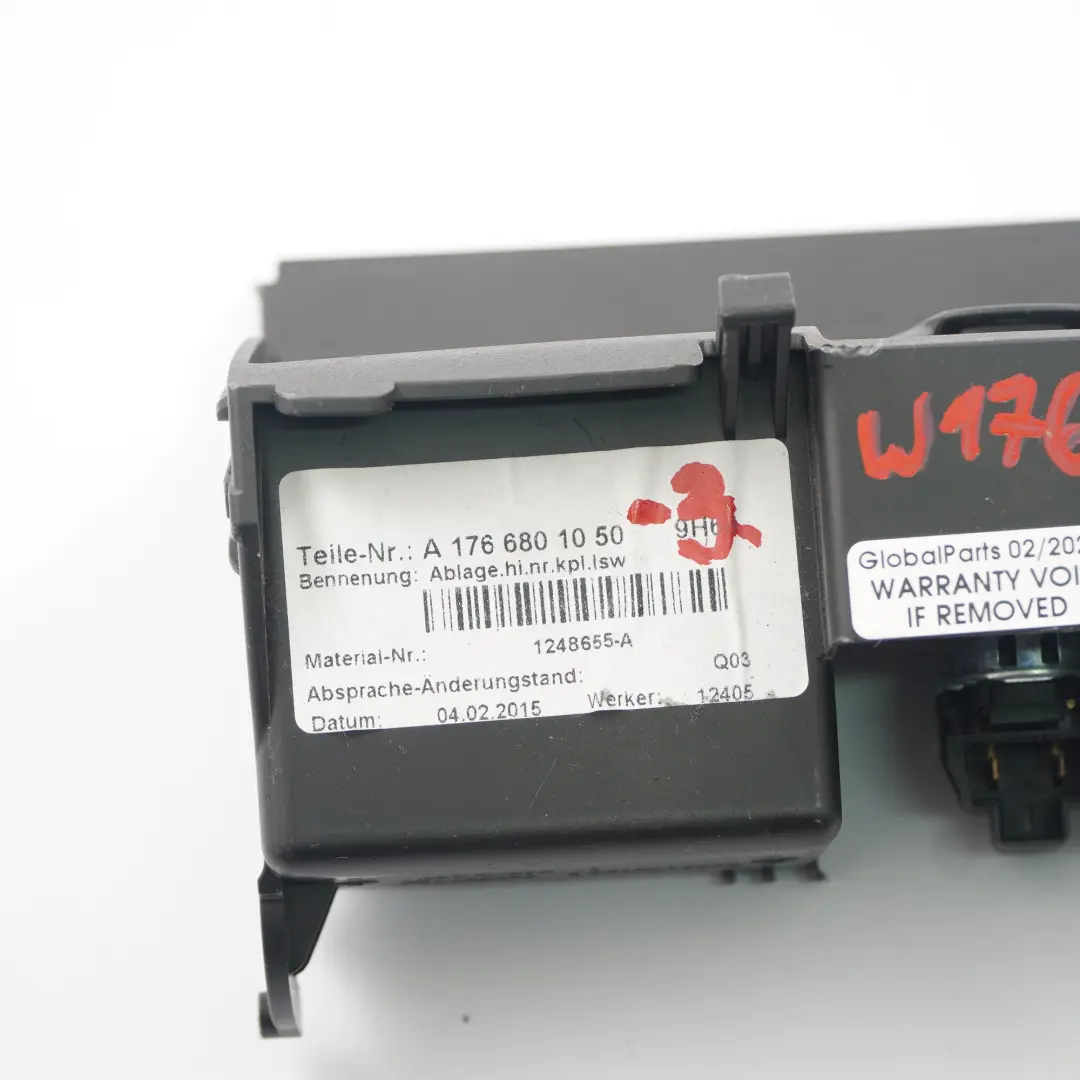 Mercedes W176 Consola Central Trasera Carcasa Panel Encendedor - SKU A1766801050-3 - Número de pieza A1766801050