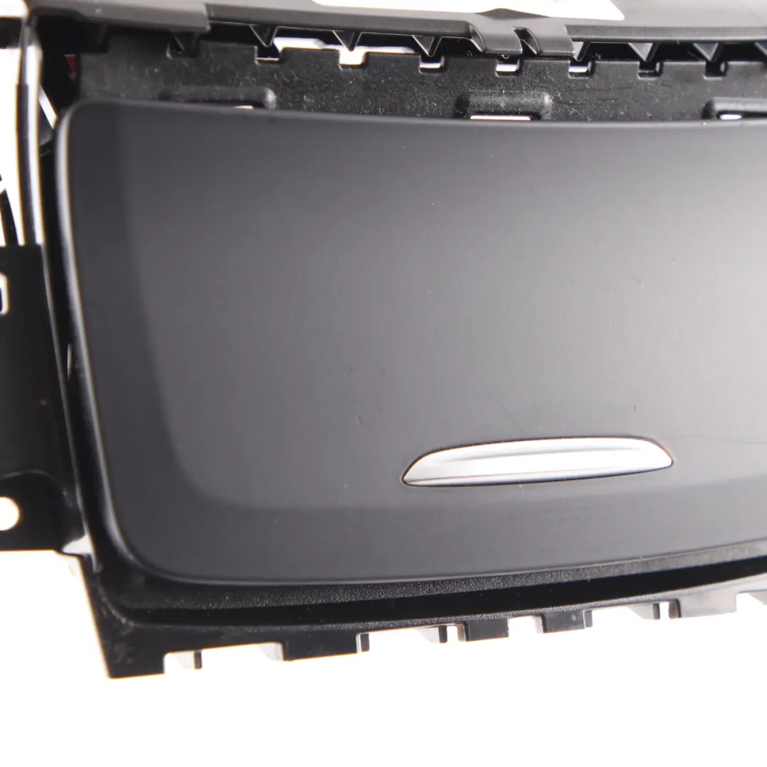  Bandeja Cenicero Consola Central Interior Mercedes W176 Negro - SKU A1766802000 - Número de pieza A1766802000