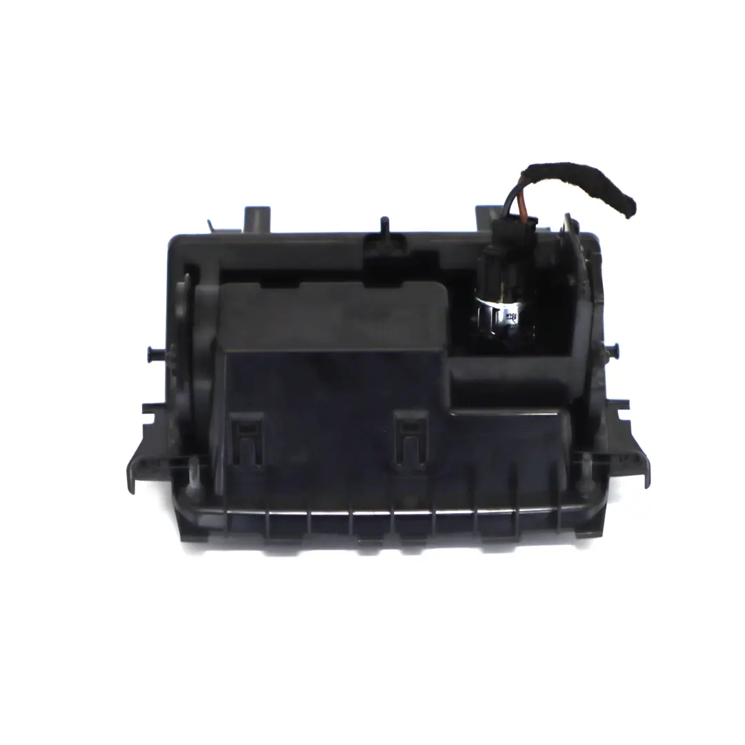 Mercedes W176 Console centrale Cendrier avant Noir - SKU A1766804400 - Numéro de pièce A1766804400