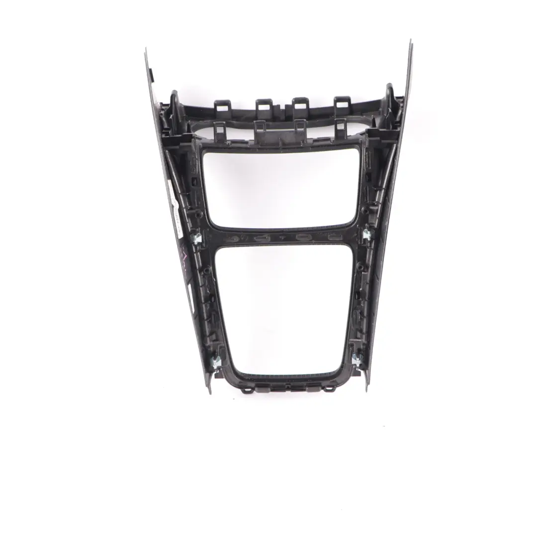 Mercedes W176 Panneau garniture console centrale Lava Black - SKU A1766807200-1 - Numéro de pièce A1766807200