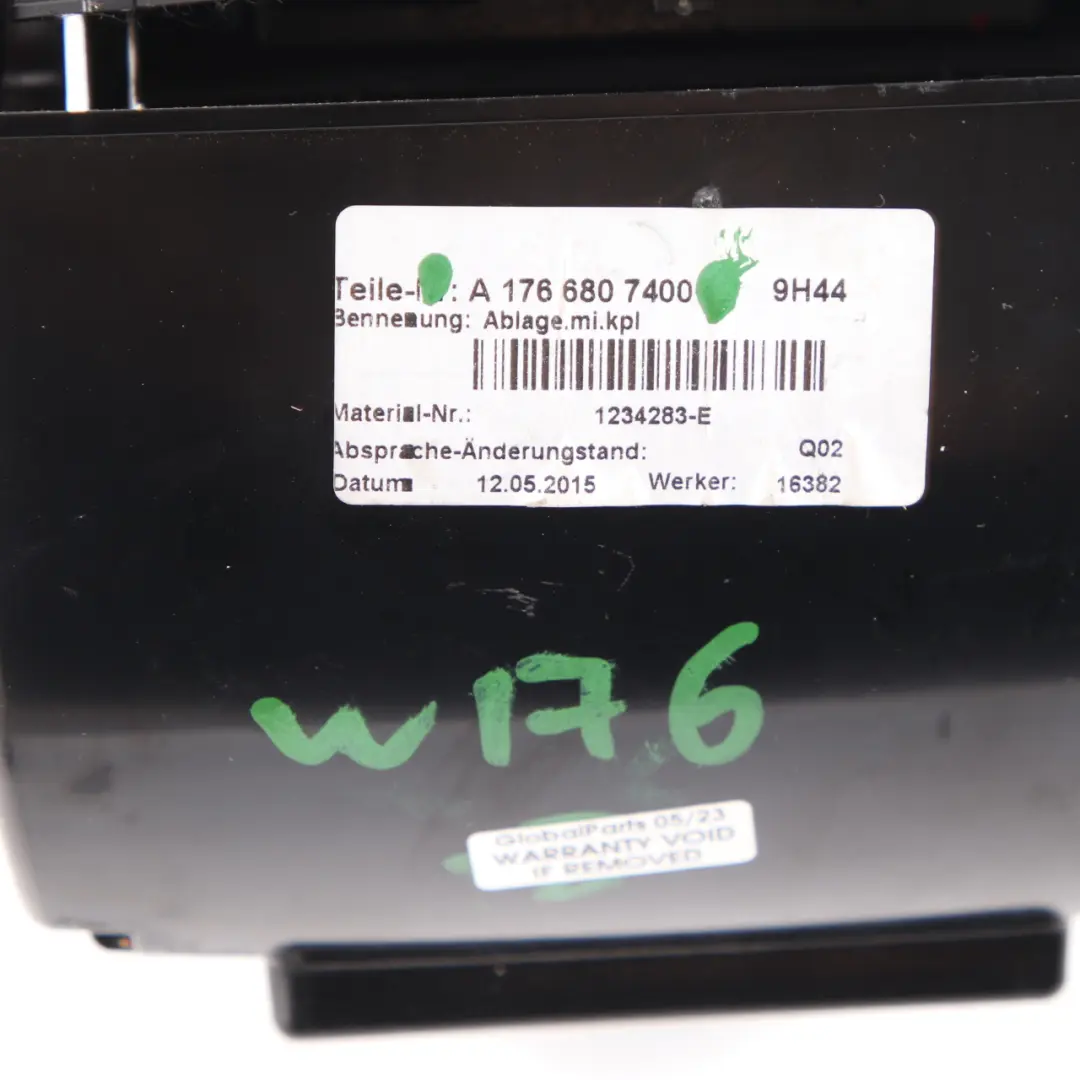 Mercedes W176 Console centrale intérieure, panneau de rangement noir - SKU A1766807400 - Numéro de pièce A1766807400