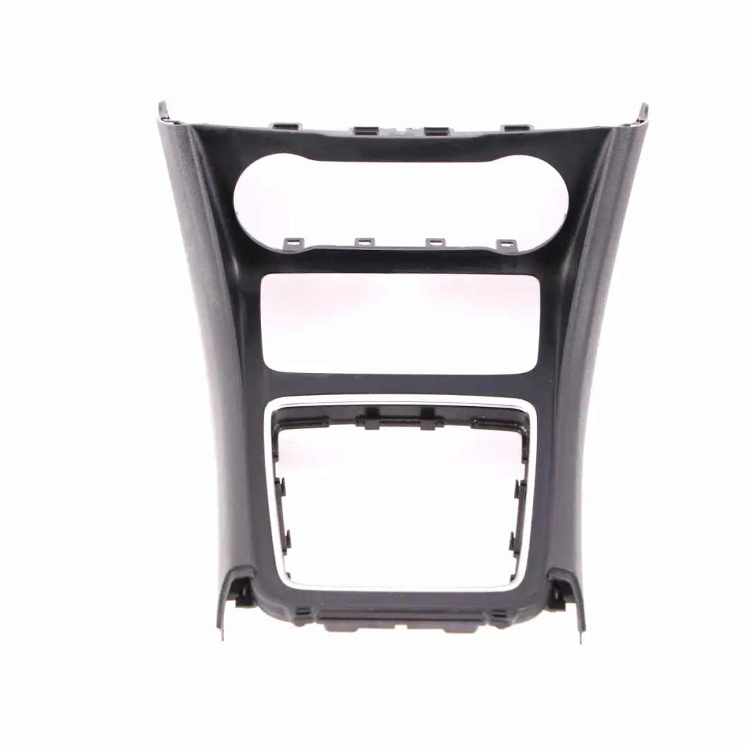 Console Centrale Telaio Copertura Pannello Cambio Nero per Mercedes W176 C117 con numero di parte A1766809900 Mercedes W176 C117 Console Centrale Telaio Copertura Pannello Cambio Nero - SKU A1766809900 - Numero di parte A1766809900