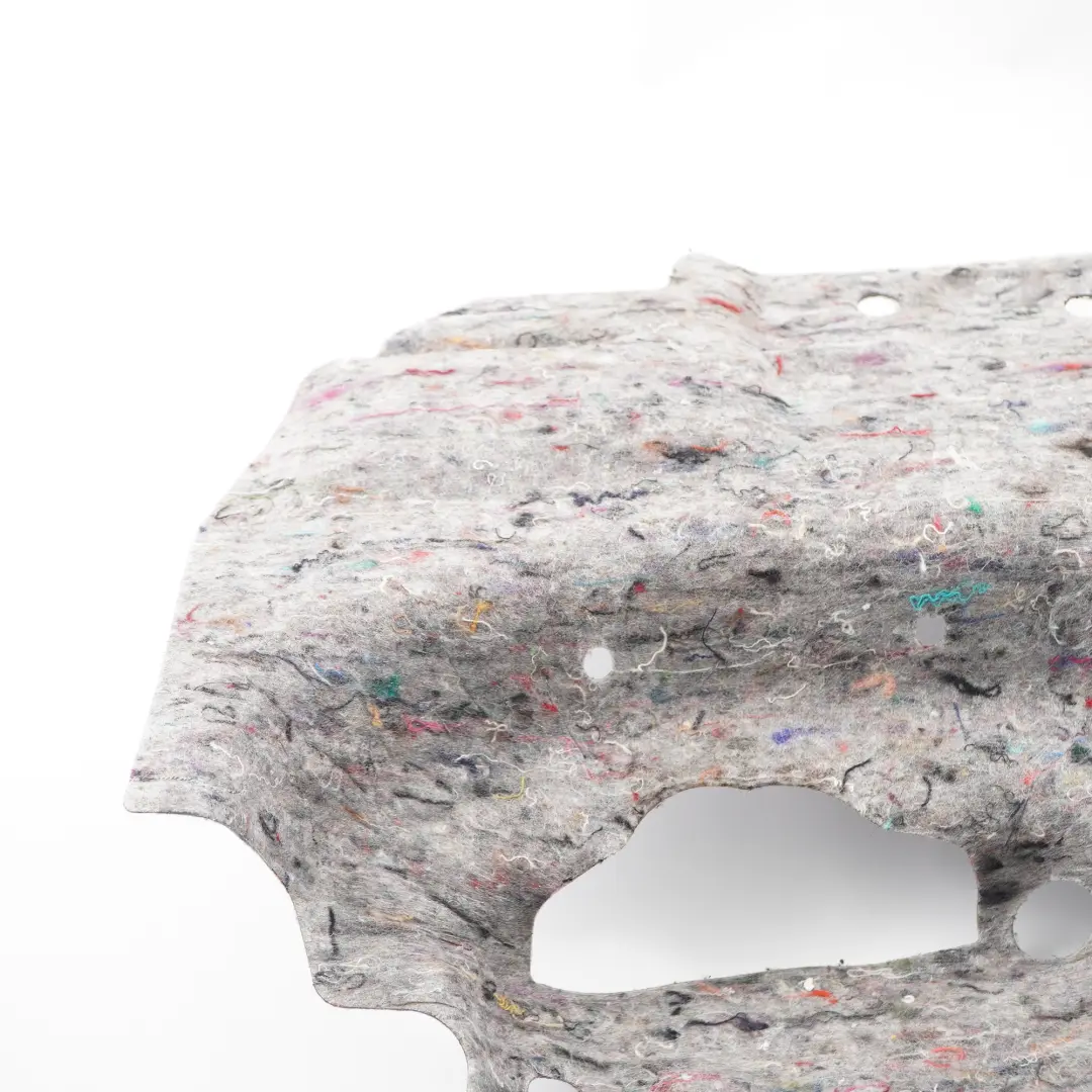 Aislamiento Trasero derecho Paso de rueda para Mercedes W176 con número de pieza A1766820800 Mercedes W176 Aislamiento Trasero derecho Paso de rueda - SKU A1766820800 - Número de pieza A1766820800