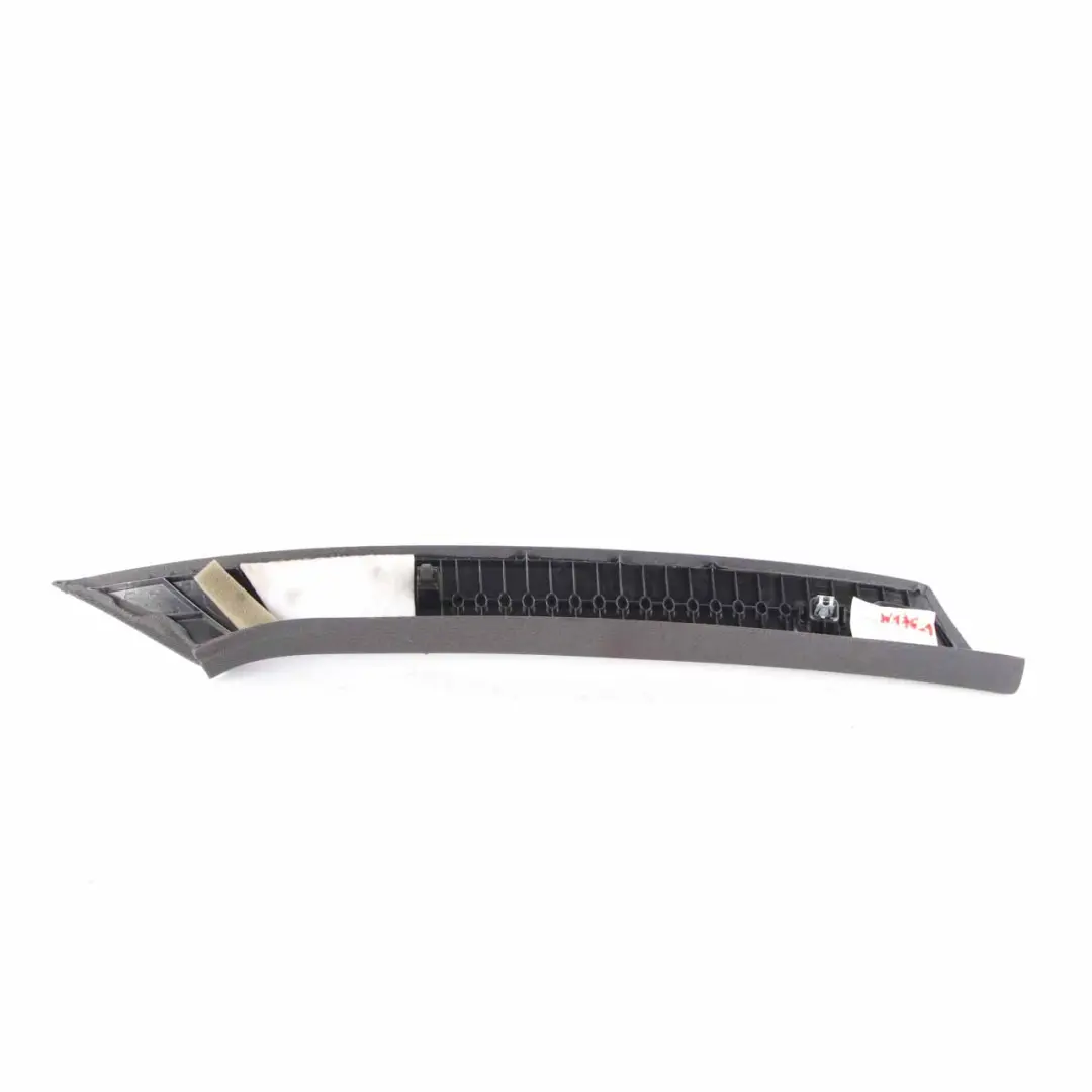  Habillage intérieur Mercedes W176 gauche A-Pillar Trim Panel Noir - SKU A1766900025-1 - Numéro de pièce A1766900025
