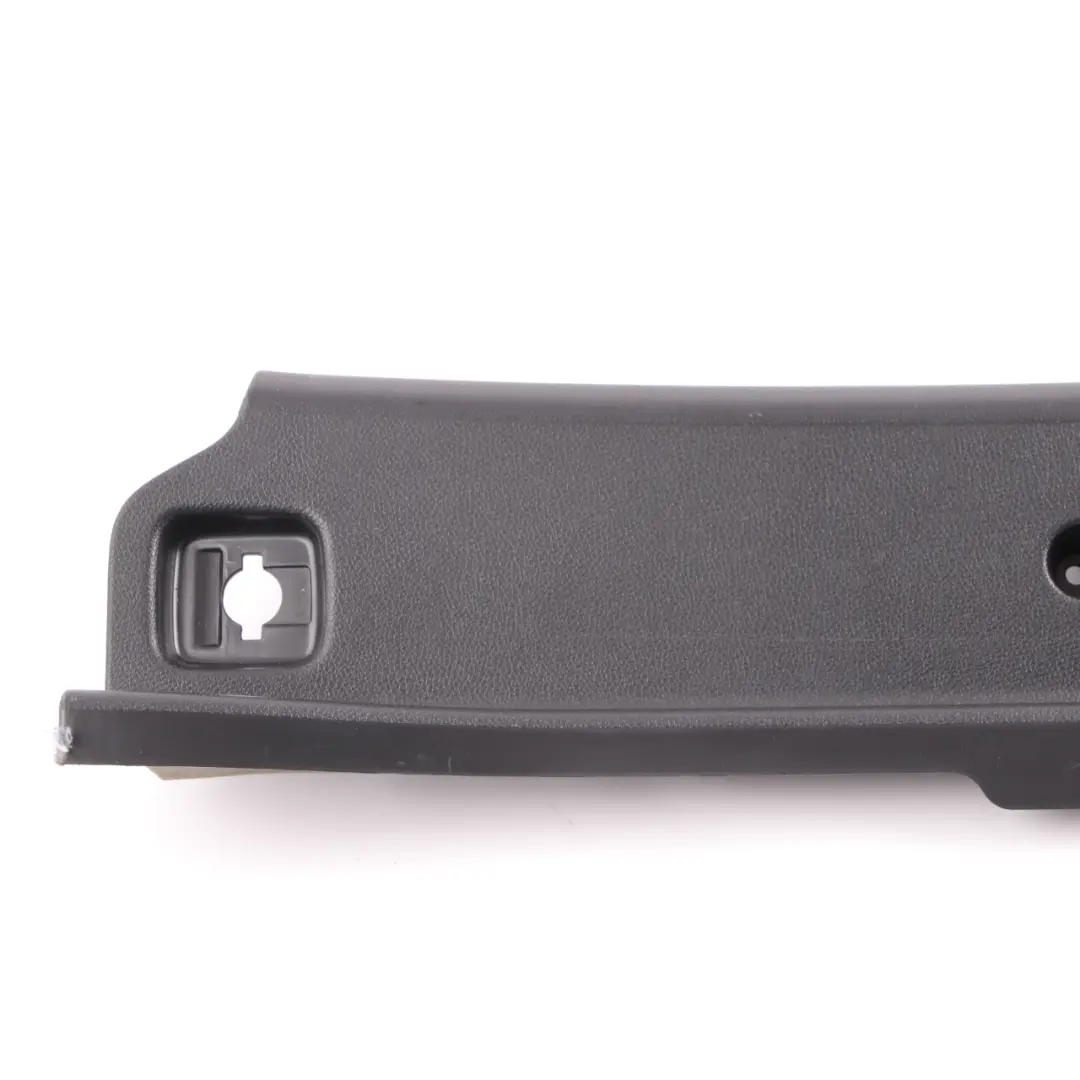 A176 Baule Portellone Posteriore Pannello Chiusura Nero per Mercedes con numero di parte A1766900241 Mercedes A176 Baule Portellone Posteriore Pannello Chiusura Nero - SKU A1766900241 - Numero di parte A1766900241