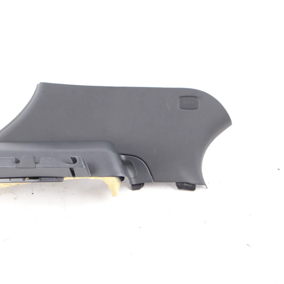 Embellecedor Pilar C Izquierdo Interior panel Negro para Mercedes W176 con número de pieza A1766902100 Mercedes W176 Embellecedor Pilar C Izquierdo Interior panel Negro - SKU A1766902100-2 - Número de pieza A1766902100