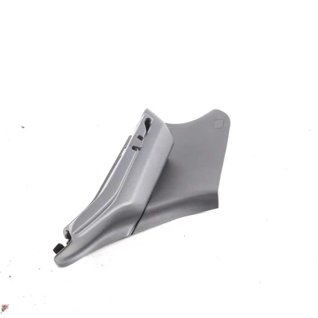 Osłona Słupka C Prawa Czarna do Mercedes W176 o numerze A1766902200 Mercedes W176 Osłona Słupka C Prawa Czarna - SKU A1766902200-1 - Numer Części A1766902200