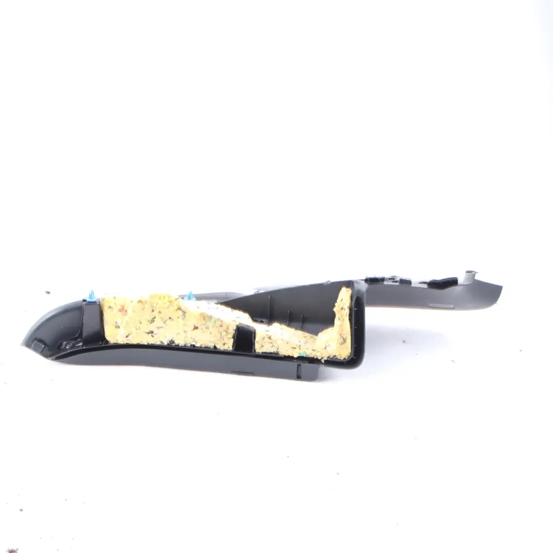 Garniture Montant C Droit Panneau Intérieur Noir pour Mercedes W176 à propos du numéro de pièce A1766902200 Mercedes W176 Garniture Montant C Droit Panneau Intérieur Noir - SKU A1766902200-1 - Numéro de pièce A1766902200