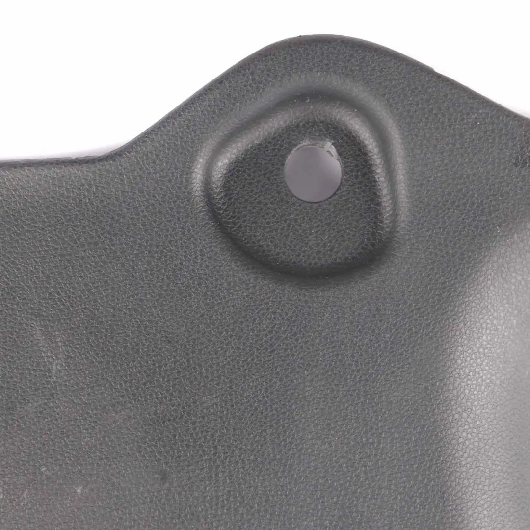 Mercedes W176 Couvercle la garniture du pilier B panneau inférieur gauche noir - SKU A1766920022 - Numéro de pièce A1766920022