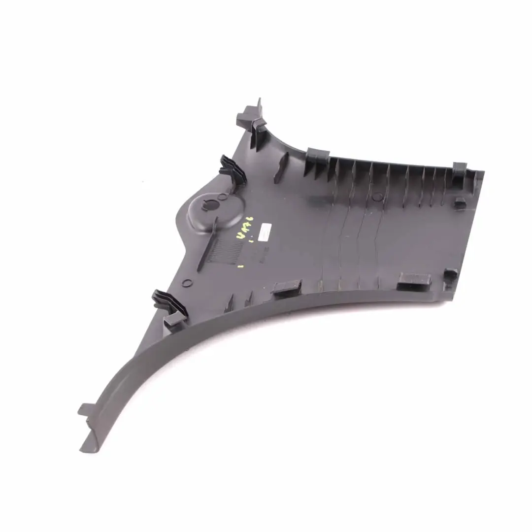 Osłona Słupka B Prawy Dolny Panel Czarny do Mercedes W176 o numerze A1766920122 Mercedes W176 Osłona Słupka B Prawy Dolny Panel Czarny - SKU A1766920122 - Numer Części A1766920122