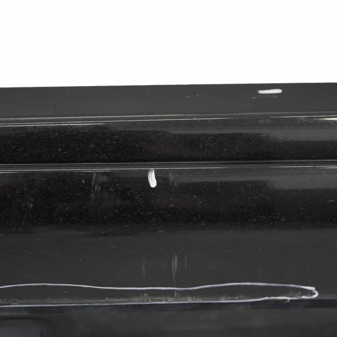 Mercedes W176 Faldón lateral AMG Izquierdo Cubre umbral Negro Cósmico - 191 - SKU A1766980054-KB - Número de pieza A1766980054