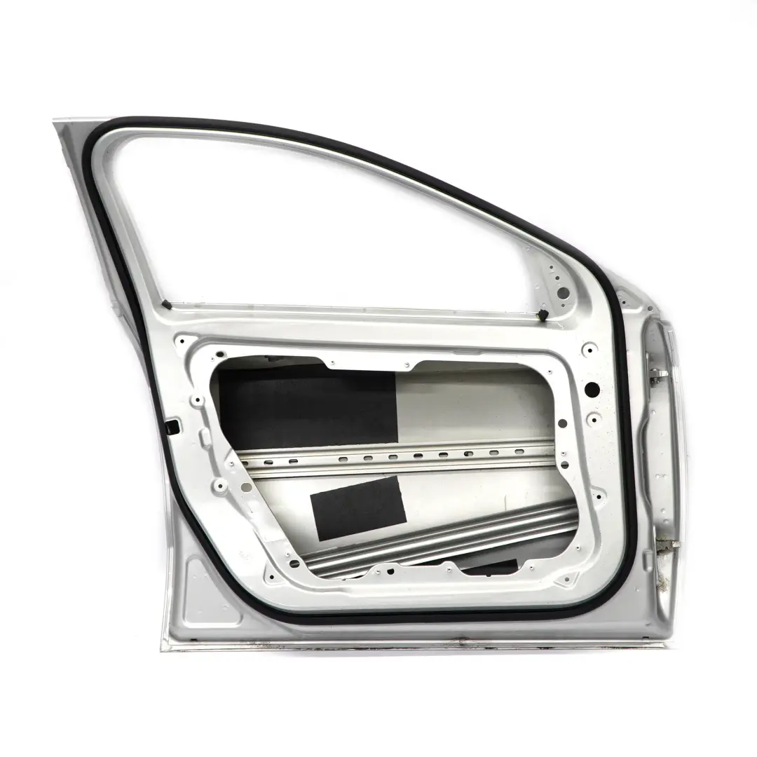 Drzwi Lewe Przednie Polar Silver Srebrny Metalik - 761 do Mercedes W176 o numerze A1767200105 Mercedes W176 Drzwi Lewe Przednie Polar Silver Srebrny Metalik - 761 - SKU A1767200105-PLS1 - Numer Części A1767200105