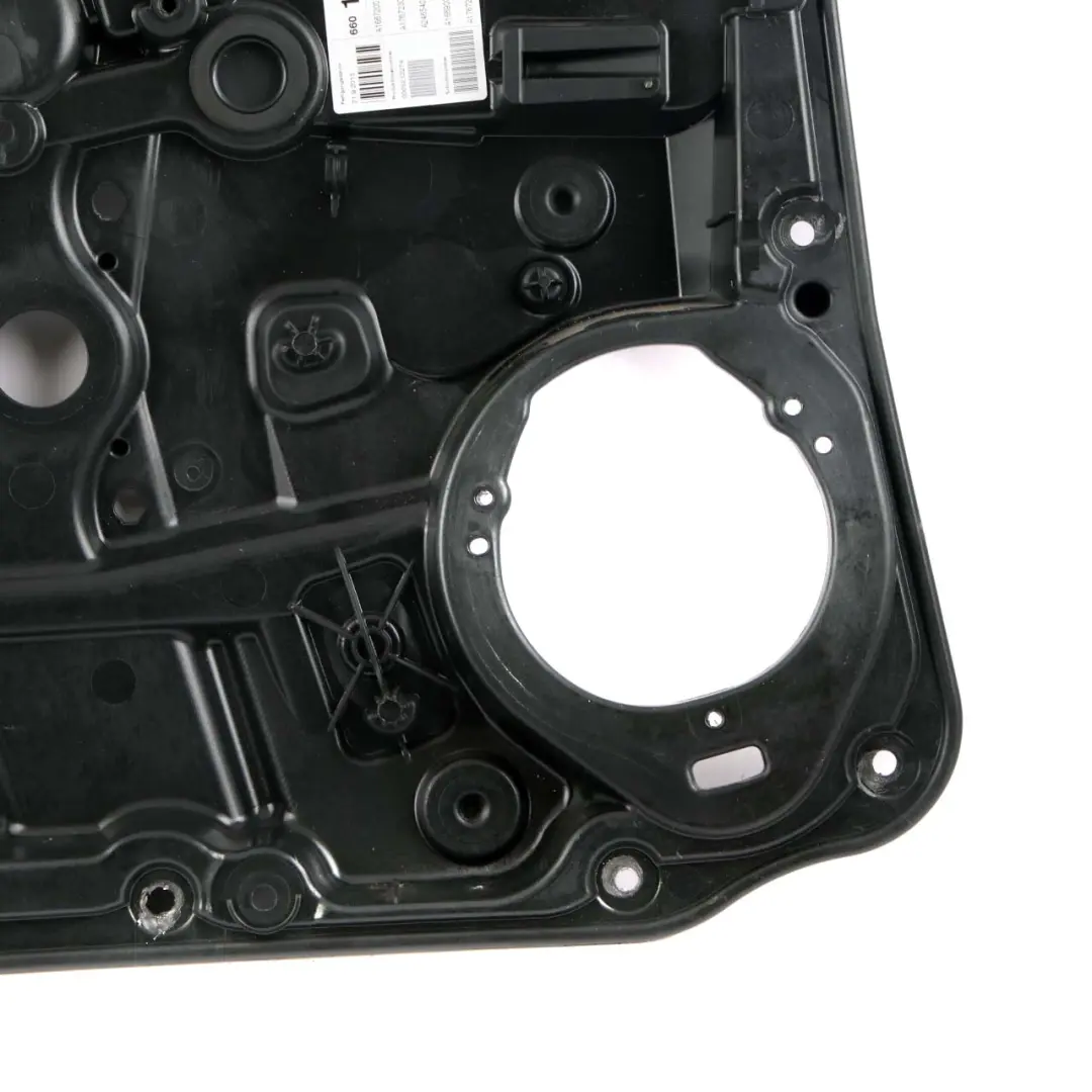 Mercedes W176 Lève-vitre Régulateur Cadre avant gauche Panneau porte - SKU A1767200179 - Numéro de pièce A1767200179
