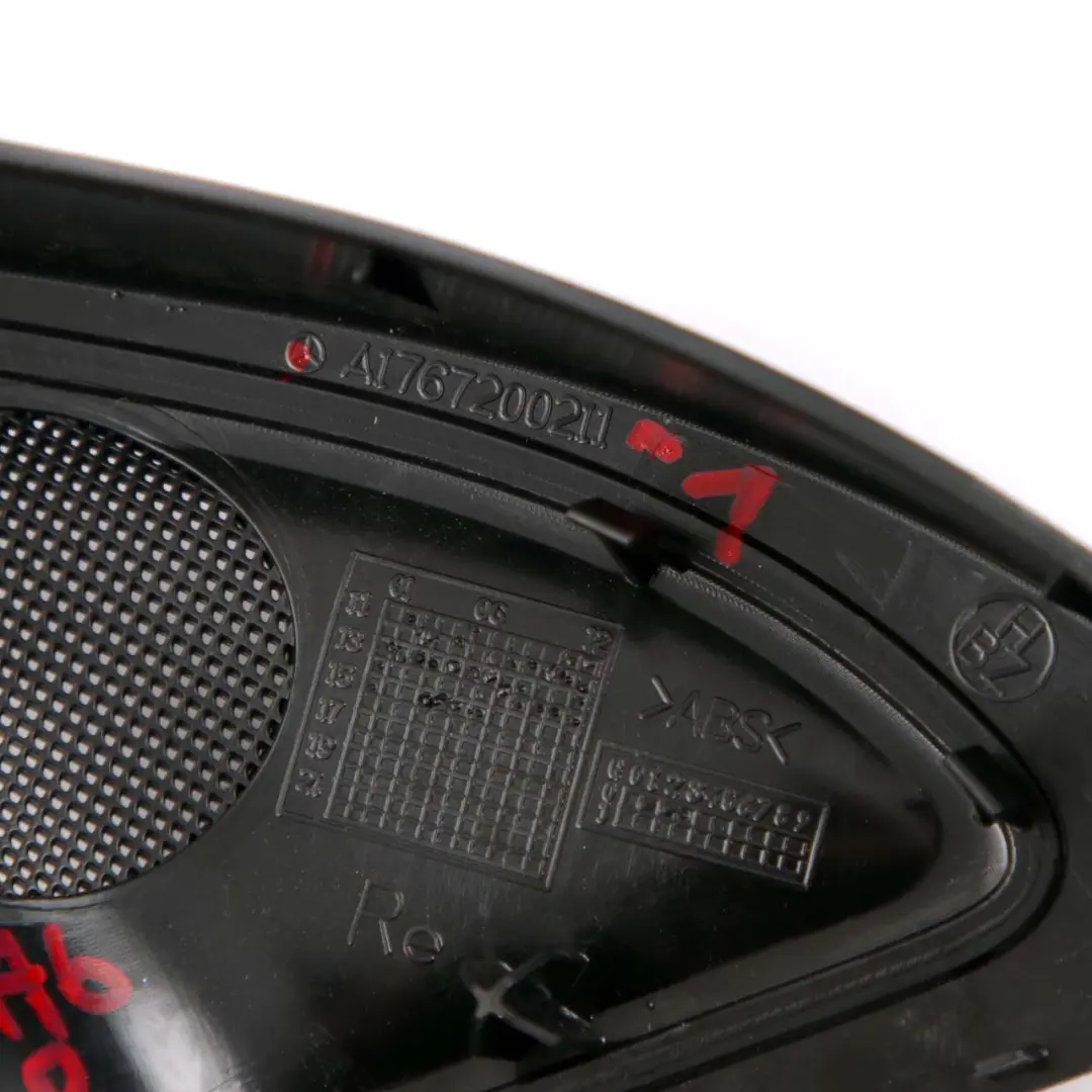 Tweeter Espejo Derecho Triángulo Interior Embellecedor Puerta para Mercedes W176 con número de pieza A1767200211 Mercedes W176 Tweeter Espejo Derecho Triángulo Interior Embellecedor Puerta - SKU A1767200211-1 - Número de pieza A1767200211