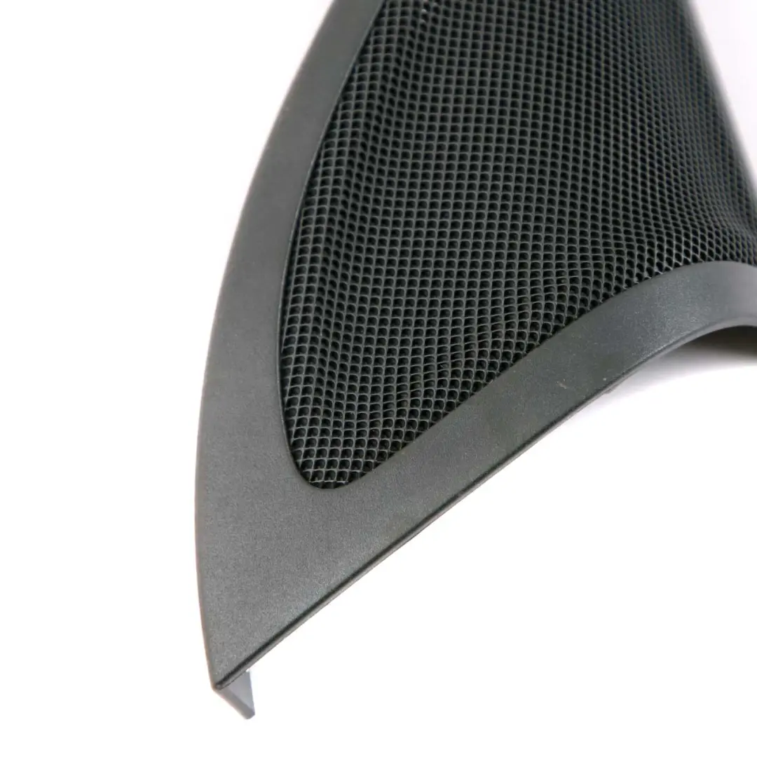 Tweeter Specchio Destro Triangolo Interno Rivestimento Porta per Mercedes W176 con numero di parte A1767200211 Mercedes W176 Tweeter Specchio Destro Triangolo Interno Rivestimento Porta - SKU A1767200211-1 - Numero di parte A1767200211