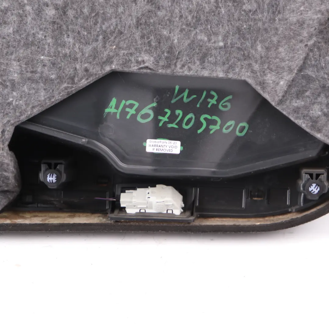 Tarjeta puerta delantera Mercedes W176 Izquierda Recorte Panel Cubierta Tela para con número de pieza A1767205700 Tarjeta puerta delantera Mercedes W176 Izquierda Recorte Panel Cubierta Tela - SKU rhd-A1767205700 - Número de pieza A1767205700