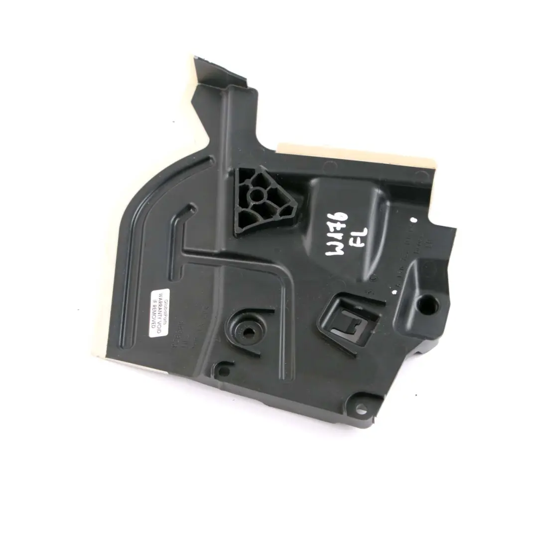 Mercedes W176 Cubierta Interior De La Puerta Panel De Ajuste Trasero - SKU A1767220195 - Número de pieza A1767220195