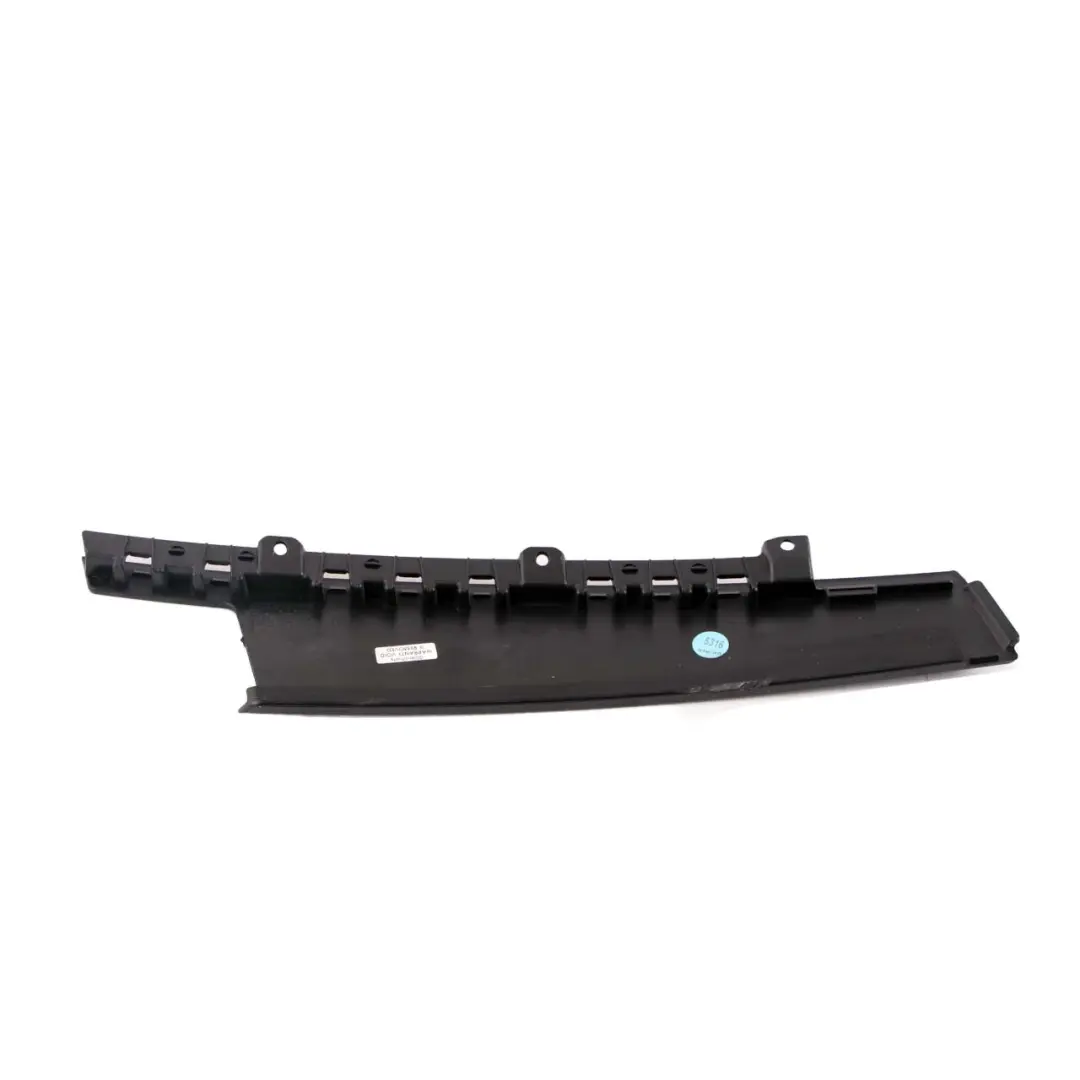 Mercedes W176 Cache Porte Bande de montant B avant droite - SKU A1767220200 - Numéro de pièce A1767220200 A1767220200