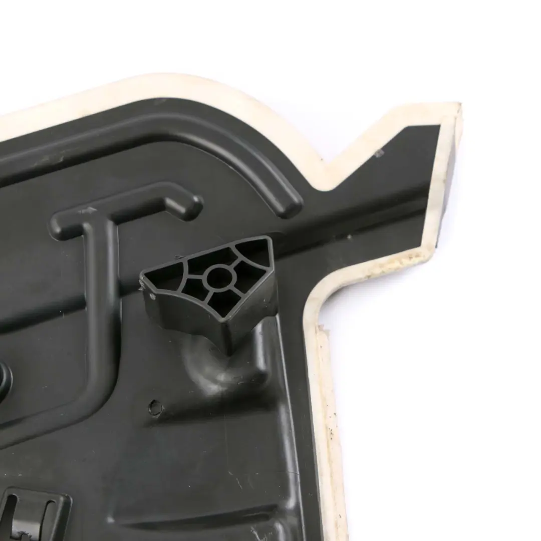 Mercedes W176 scarico acqua porta anteriore copertura isolamento - SKU A1767220295 - Numero di parte A1767220295