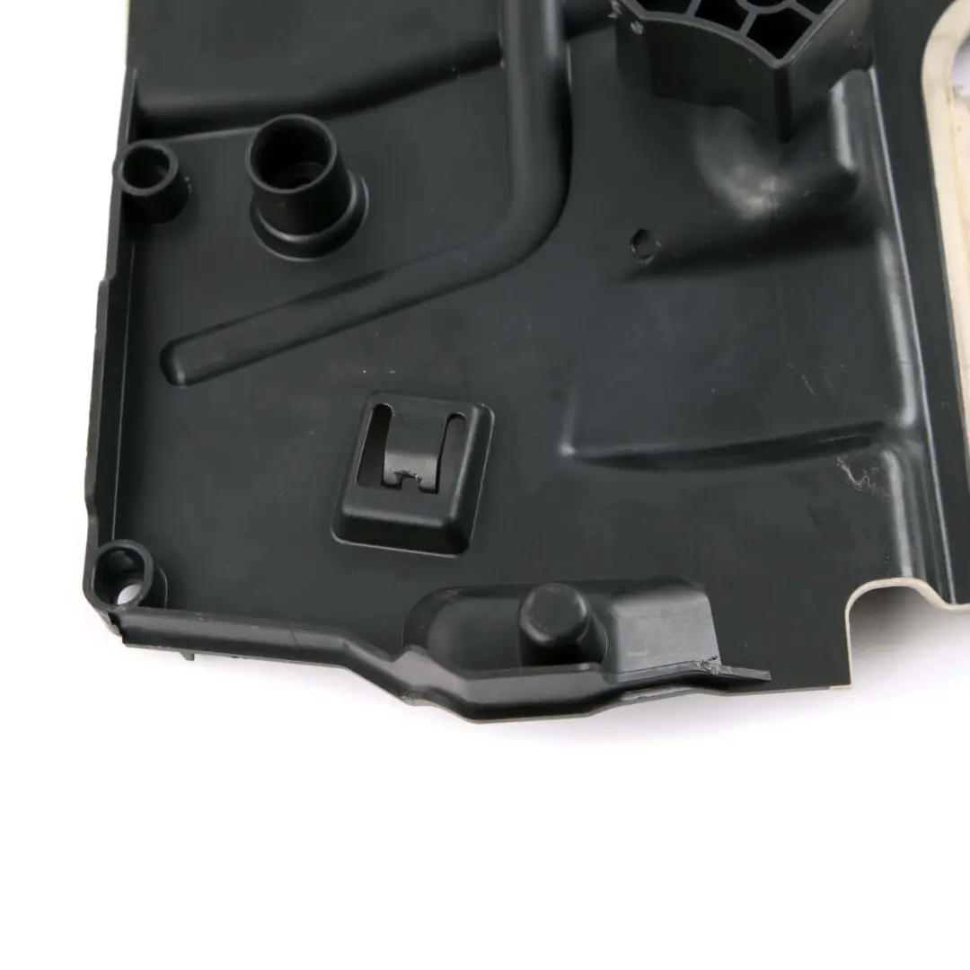 Mercedes W176 scarico acqua porta anteriore copertura isolamento - SKU A1767220295 - Numero di parte A1767220295
