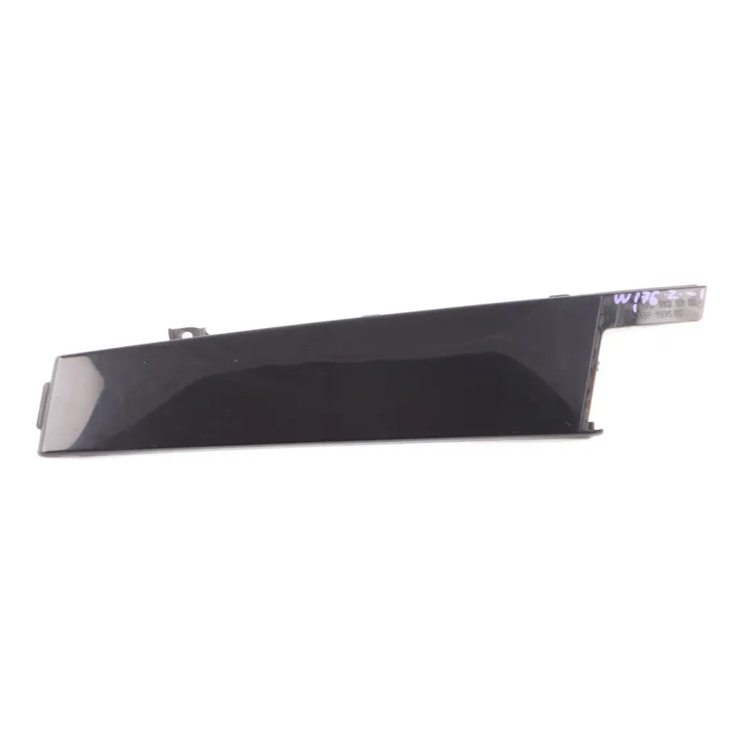 Mercedes W176 Embellecedor Pilar B Delantero Derecho - SKU A1767220328-1 - Número de pieza A1767220328