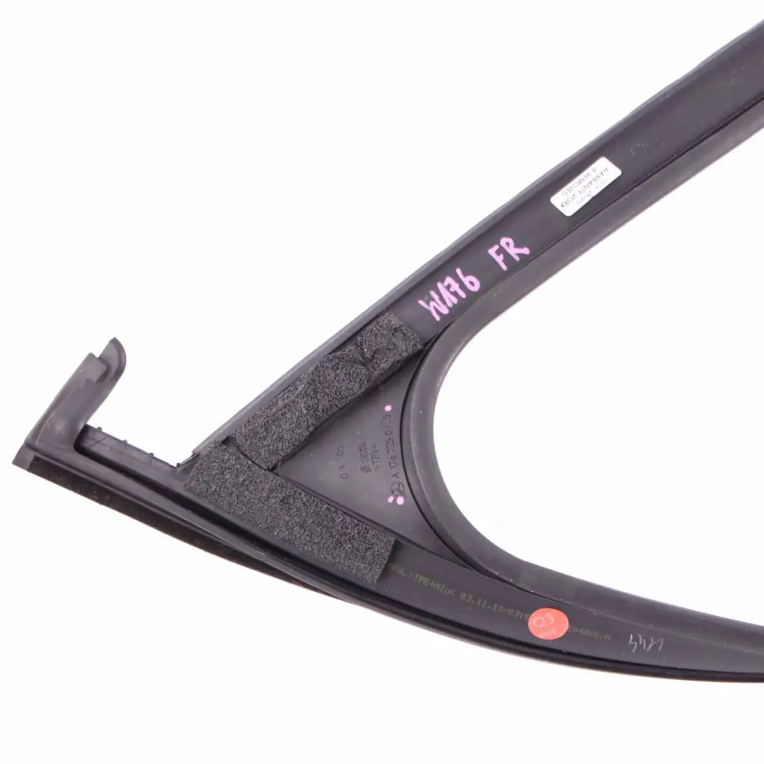 Sellado Ventanas Junta Marco Puerta Delantera Derecha para Mercedes W176 con número de pieza A1767350125 Mercedes W176 Sellado Ventanas Junta Marco Puerta Delantera Derecha - SKU A1767250125 - Número de pieza A1767350125